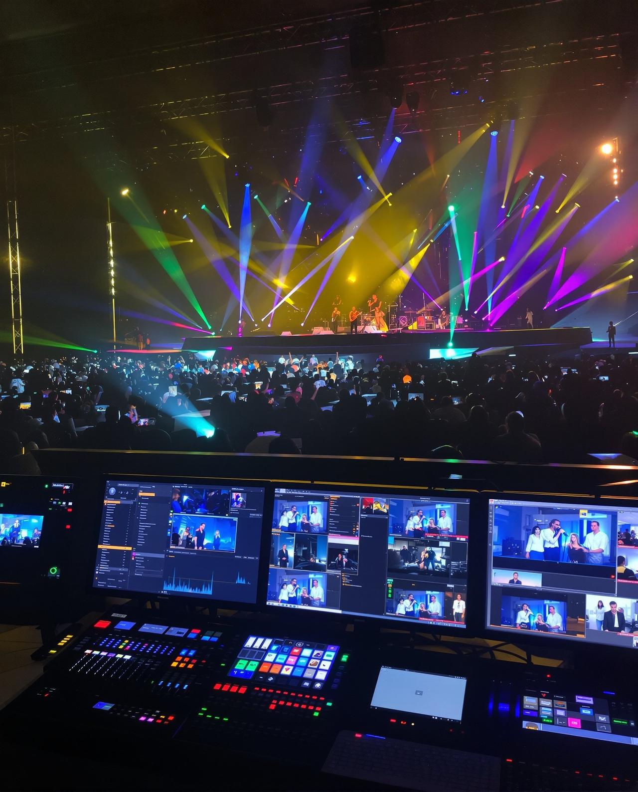 夜色影院音乐节现场LIVE精剪的多机位后期合成工作场景